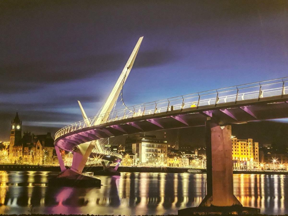 Bridge House Derry City Townhouse Central Free Parking Vila Exterior foto